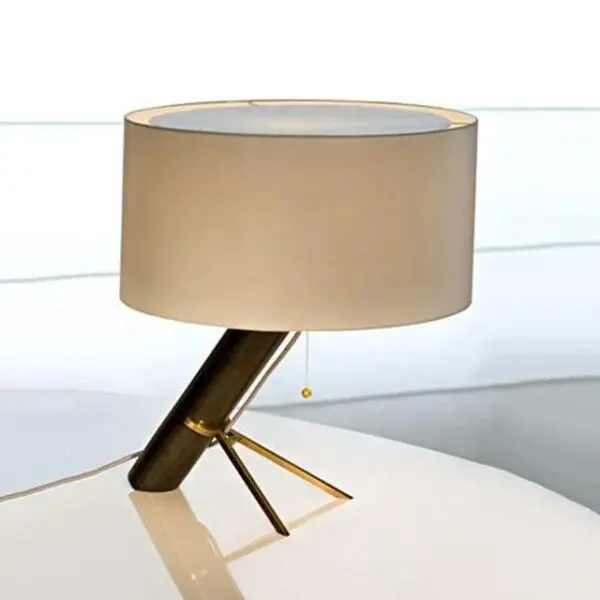 Iron Glow Lamp