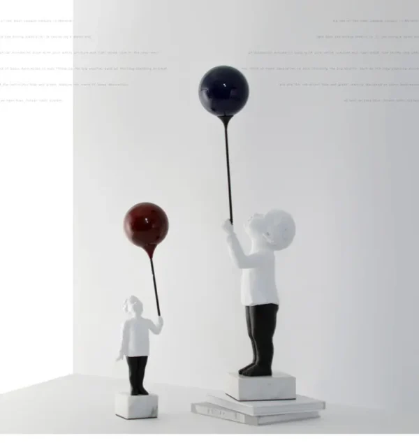 sculpture with balloon