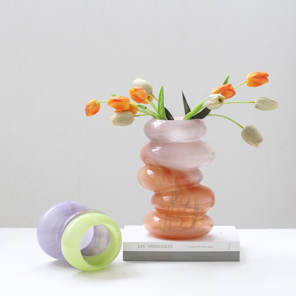 Light purple transition to orange glass vase