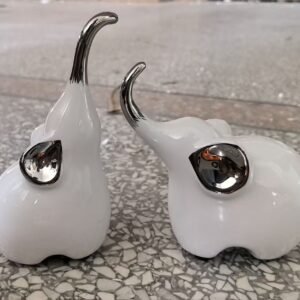 Set of 2 elephants white and silver