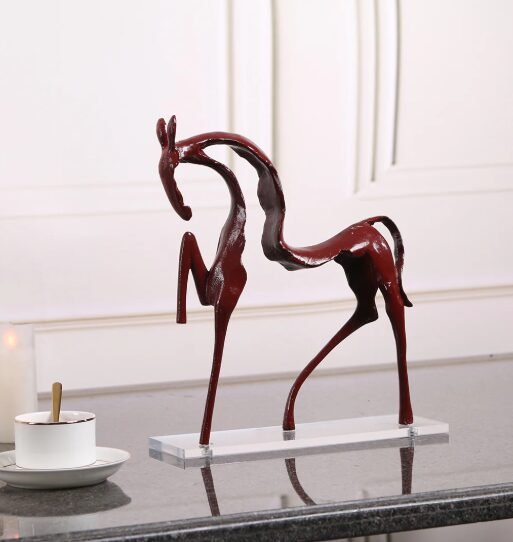 Red Skinny horse