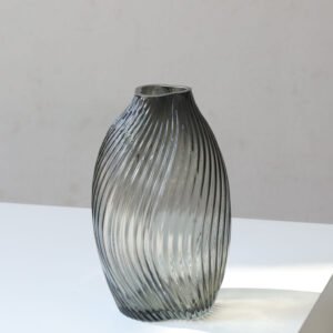 5Z3A0729 Dark glass vase